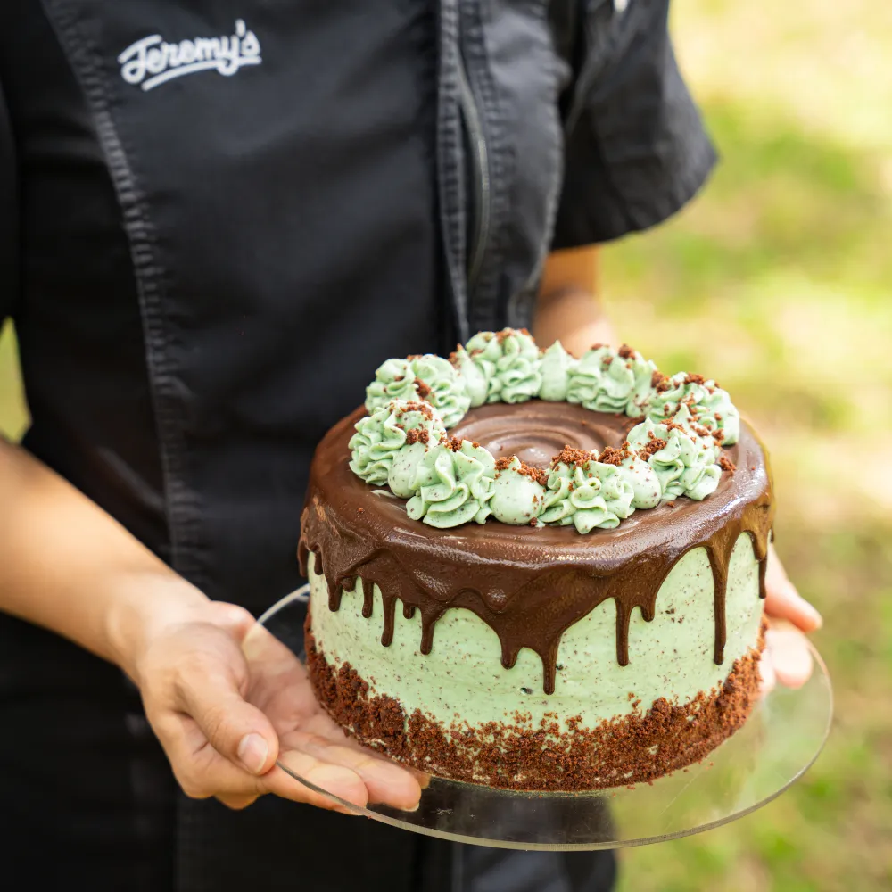 Mint Cookie & Cream Cake